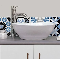 6 bandes adhésives motif Azulejos L.4,8 x H.195 x l.0,4cm - bleu et noir