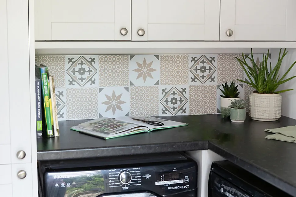 6 dalles adhésive murales Wall Tiles D-C-Fix Alia effet carreaux de ciment, gris, blanc L.15 x l.15cm