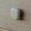 Bouton de meuble carré Beloen jaune l.4.1cm x h.4.1cm x p.1.9cm