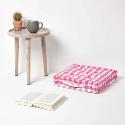 Coussin de sol rose à  grands carreaux vichy, 50 x 50 cm - HOMESCAPES