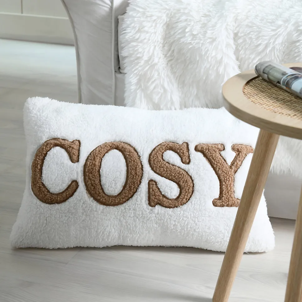 Coussin en polaire avec message brodé "Cosy" (30x50 cm - Ecru)