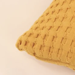 Coussin en tissu gauffré jaune 40x60cm