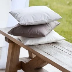 Coussin extérieur imperméable et déhoussable MINORQUE (70x70 cm - Ecru)