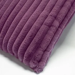 Coussin fausse fourrure côtelé ALBA 50x70