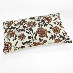 Coussin motif floral Miekki GoodHome rose et blanc l.30 x L.50 cm