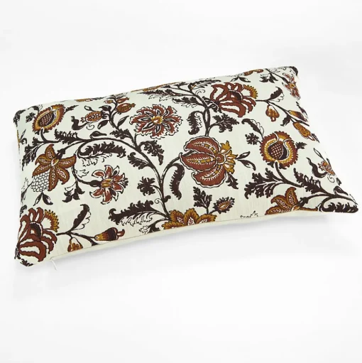 Coussin motif floral Miekki GoodHome rose et blanc l.30 x L.50 cm