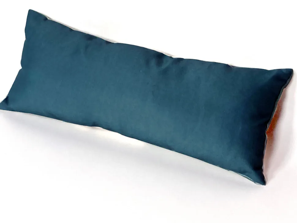 Coussin motif géométrique bleu et blanc l.70 x h.30 cm