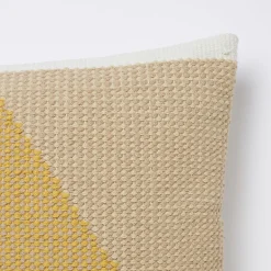 Coussin polyester Sagar jaune L.45 x l.45 cm