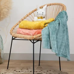 Couverture bébé aux impressions de lapins (75x100 cm - Jaune)