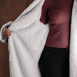 Couverture polaire, plaid intégral avec manches et poche - 140 x 210 cm - Sherpa et flanelle - Adulte - Gris - Vivezen