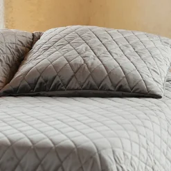 Couvre-Lit et Taies d'Oreiller en Velours Matelassé (230x250 cm - Gris)