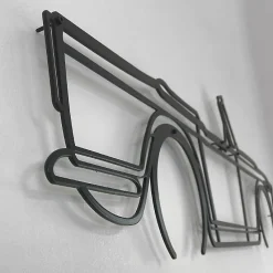 DÉCORATION MURALE EN MÉTAL - Silhouette de voiture emblématique britannique 1954 - 80 CM