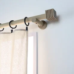 Embout cube strié pour barre à rideau bois de hêtre Ø28mm Mobois