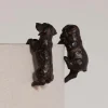 Ensemble 2 suspensions chiens résine 9x6x5cm