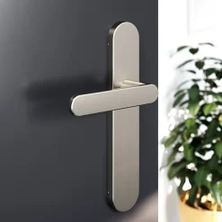 Ensemble poignée sur plaque rond GoodHome Minzh effet nickel satin gris L.120mm x l.42mm entraxe 165-195mm
