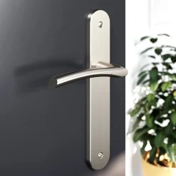 Ensemble poignée sur plaque rond GoodHome Hirel effet nickel satin gris L.128mm x l.40mm entraxe 195mm