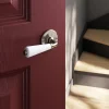 Ensemble poignée sur rosace incurvé vis traversante ou à vis GoodHome Porcelaine Vras brillant blanc Ø48mm
