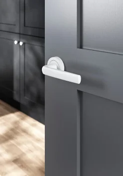 Ensemble poignée sur rosace Incurvé à visser GoodHome Primel mat blanc Ø52mm