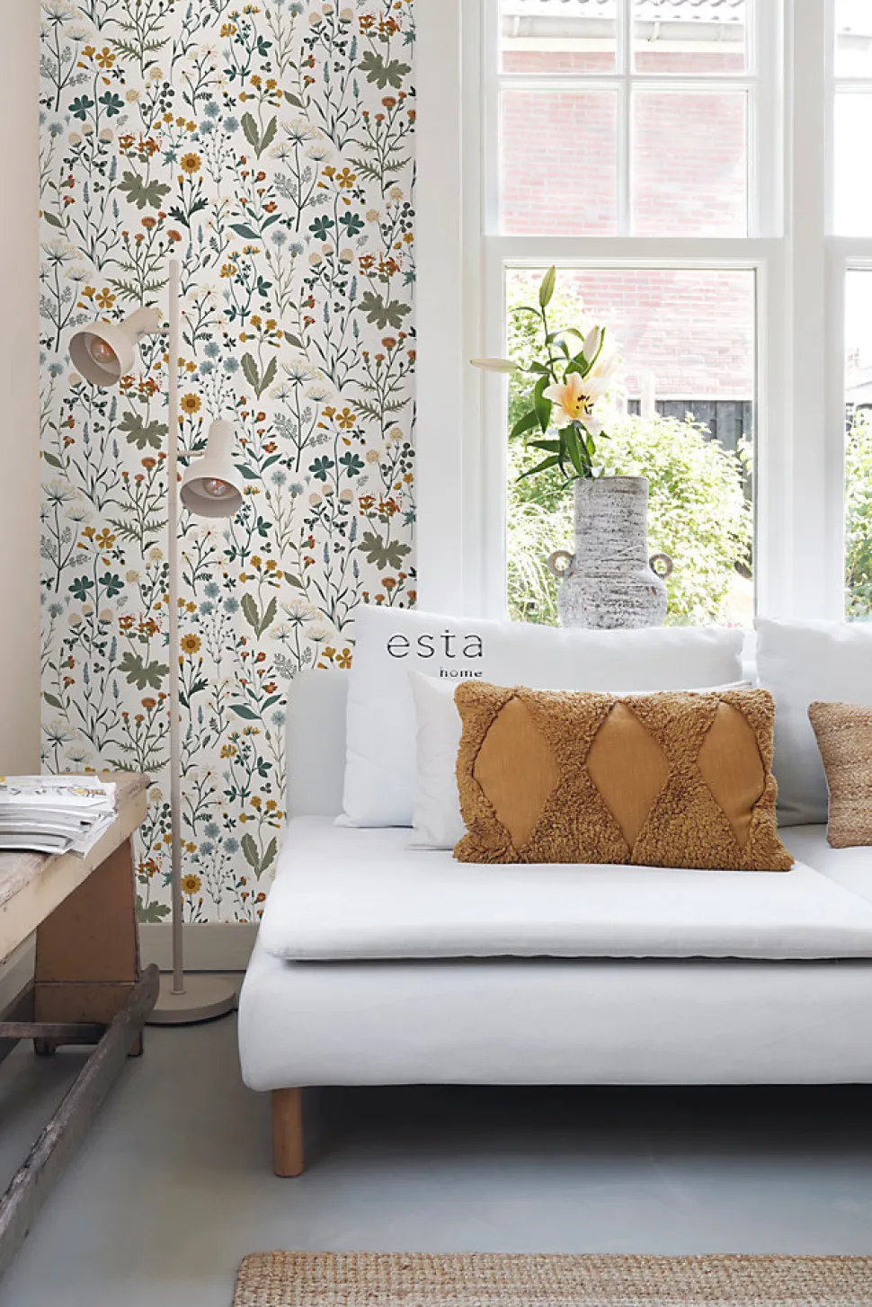 ESTAhome papier peint fleurs des champs jaune ocre, vert grisé et vintage bleu - 53 cm x 10.05 m - 139391