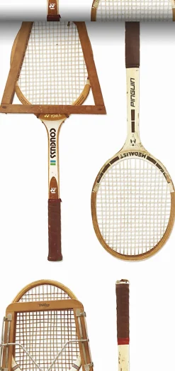 ESTAhome papier peint intissé XXL raquettes de tennis vintage blanc, marron et beige - 50 x 900 cm - 158801