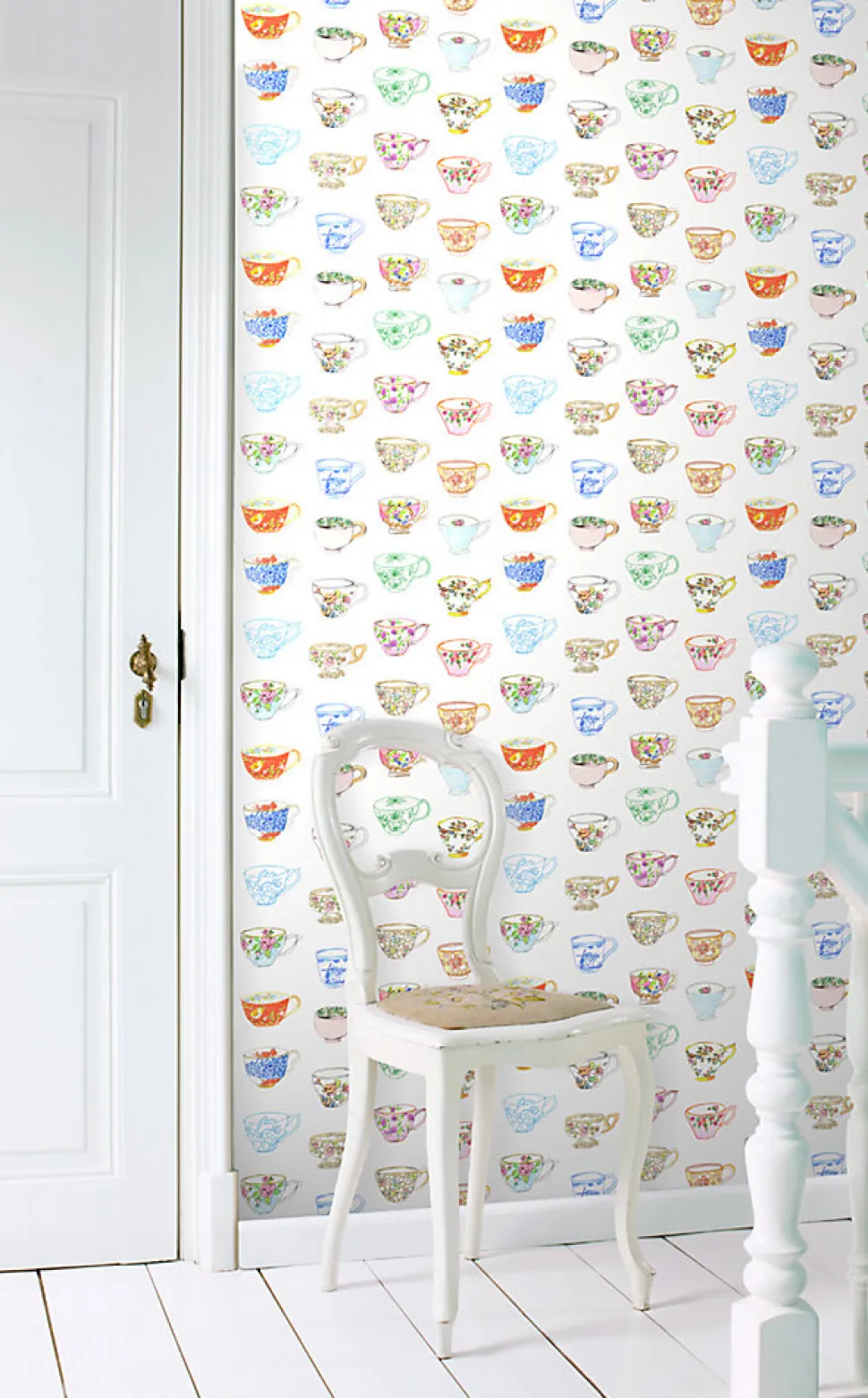 ESTAhome papier peint intissé XXL tasses peintes multicolore - 50 x 900 cm - 158110