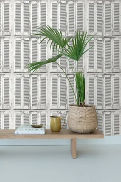 ESTAhome papier peint persiennes altérées en bois rétro vintage gris chaud clair et blanc mat - 53 cm x 10.05 m - 138882