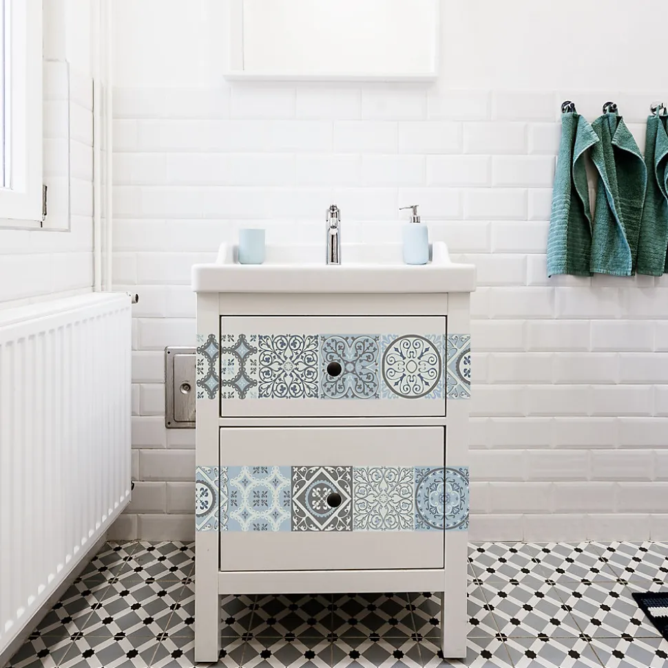Frise adhésive Coimbra, imitation carrelage carreaux de ciment ancien, bleu et gris, 15 cm X 300 cm. Autocollante décorative.
