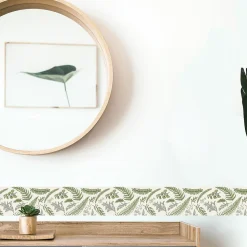 Frise adhésive Setermoen, 15 cm X 300 cm, décorative autocollante, illustration des feuilles botaniques vertes.