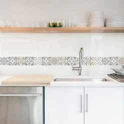 Frise adhésive 10x300 cm, carreaux de ciment style ancien, décorative autocollante Borgatella, idéale pour décorer votre intérieur