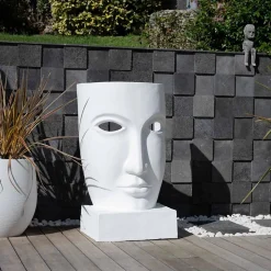 Grande statue de jardin visage design blanc