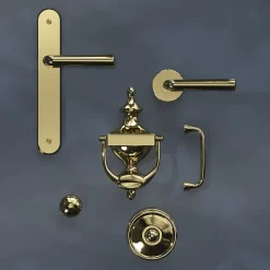 Heurtoir de porte extérieur GoodHome Tudy effet laiton doré H.180 mm x l.97 mm