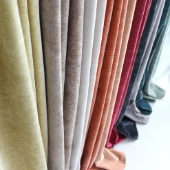 Lot de 2 Rideaux Thermique avec Œillets, Rouge Grenat, Grande Hauteur, 140x260cm, Velours, Collection Velvet, CMADECO