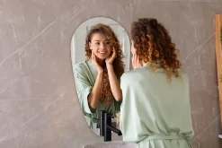Miroir Goutte Asymétrique Tulup 45 x 90 cm Prêt à Poser Forme Organique pour Salle de Bain ou Entrée