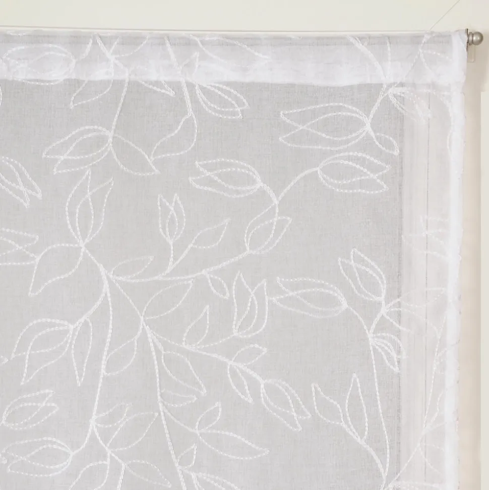 Paire de voilages brodés feuilles 60x160cm - Finition passe-tringle - Blanc.