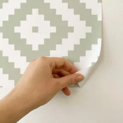 Papier peint adhésif etnique vert et blanc en vinyle lavable et amovible - 1 rouleau 50x300 cm - Decochic