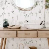 Papier peint adhésif fleuri vert et beige en vinyle lavable et amovible - 1 rouleau 50x300 cm - Decochic