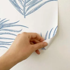 Papier peint adhésif marin palmiers blanc et bleu en vinyle lavable et amovible - 1 rouleau 50x300 cm - Decochic