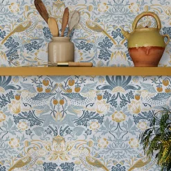 Papier peint intissé Strawberry soft bleu, ocre L.1000 x l.52cm William Morris