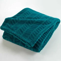 Plaid 180 x 220 cm en flanelle relief uni Modèle ARYA Coloris Bleu