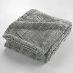 Plaid 180 x 220 cm en flanelle relief uni Modèle ARYA Coloris Gris