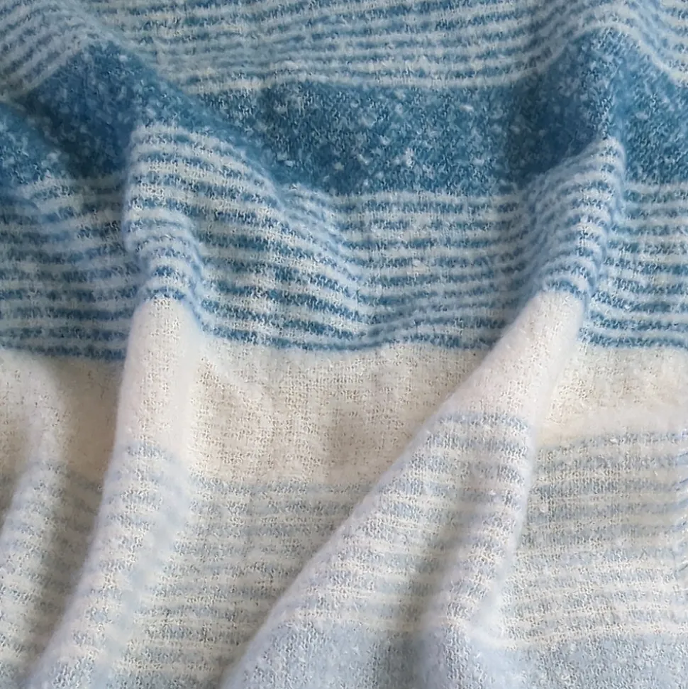 Plaid aspect mohair 100% polyester recyclé 70x180 cm HYGGE Rayé bleu