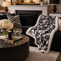 Plaid sherpa Sapajou design et moderne