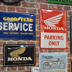 Plaque décorative en métal en relief 30x20 cm Honda MC Motorcycles Gold