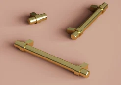 Poignée de meuble en T GoodHome Kerver acier et Zamac effet laiton doré l.136mm x l.18mm x H. 34mm entraxe 96mm