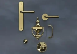 Poignée de meuble nœud GoodHome Tudy Laiton effet laiton doré l.110mm x H. 15mm entraxe 96mm