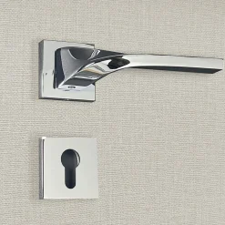 Poignée de porte design à cylindre finition aspect chrome brillant Angela - KATCHMEE