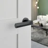 Poignées sur rosace à visser hexagonale en aluminium effet titane GoodHome Soaz