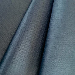 Rideau Jacquard Obscurissant en Bleu Marine 140x240cm avec Œillets - Prêt à Poser