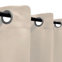 Rideau Occultant beige prêt à poser pour un intérieur élégant