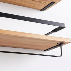Set de 2 étagères murales Xavi avec porte-serviettes, bois de pin